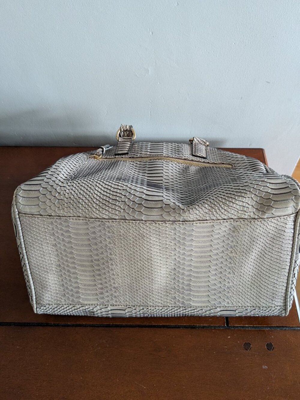 Grey Snake-Print Textured Handbag - Picture 10 of 12